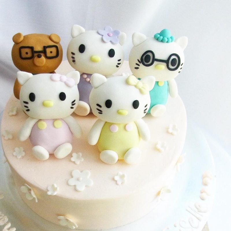 Custom made Hello Kitty cake by Corine and Cake Singapore - Recommend.sg