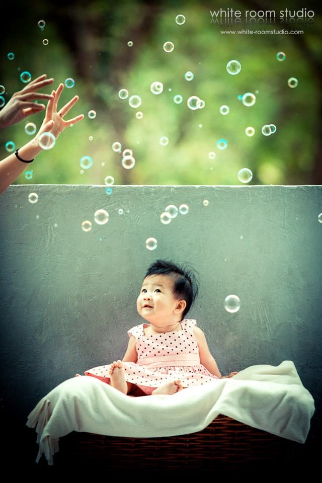  Magical bubbles! White Room Studio. Source