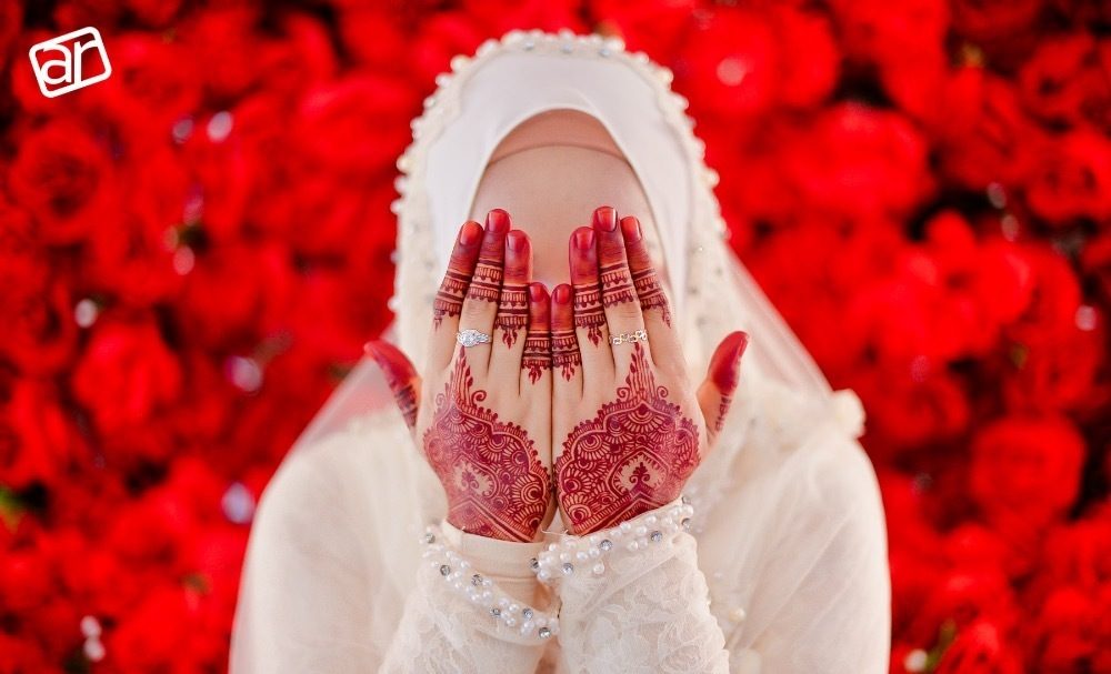 Muslim henna hands wedding photography by AR Studio - Malaysia Wedding Photographers at Recommend.my