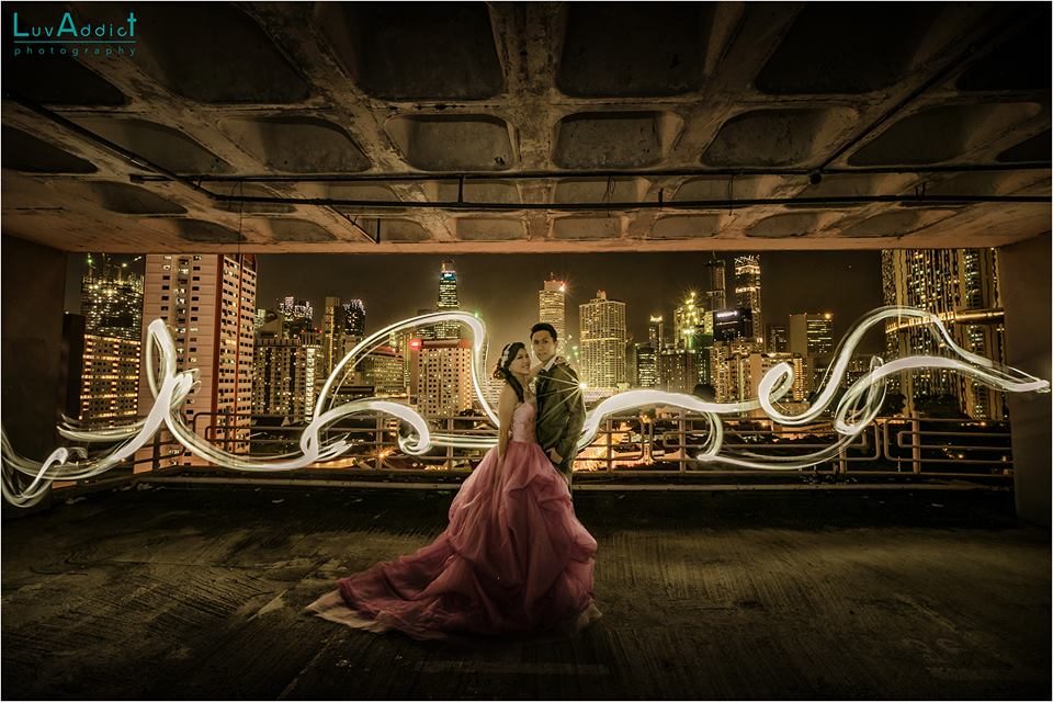 Pearl’s Centre car park pre-wedding photoshoot in singapore by Luv Addict Photography. Source