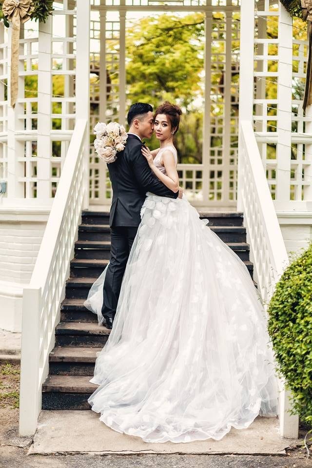 Singapore Botanic Gardens pre-wedding photoshoot in singapore by Simplifai Studios. Source