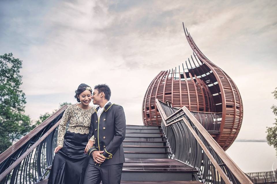 Sungei Buloh Wetland Reserve pre-wedding photoshoot in singapore by Simplifai Studios. Source