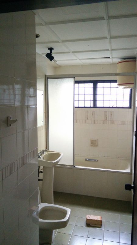 Bathroom before renovation