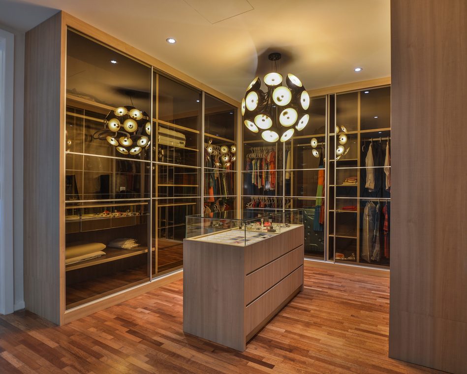 Walk-in closet