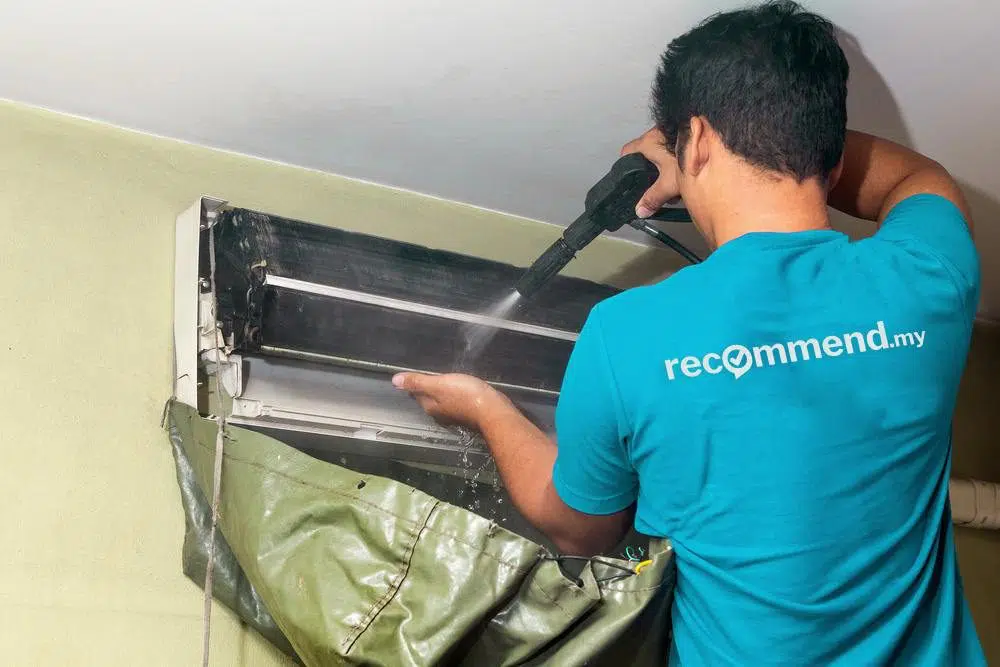 Aircon cleaning by Recommend.my Malaysia