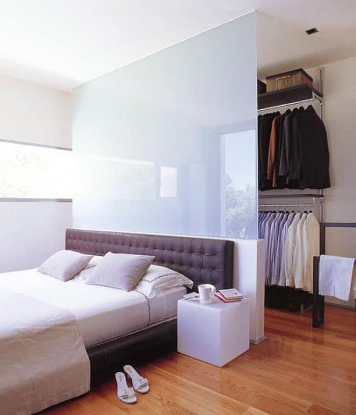 Walk-in wardrobes 