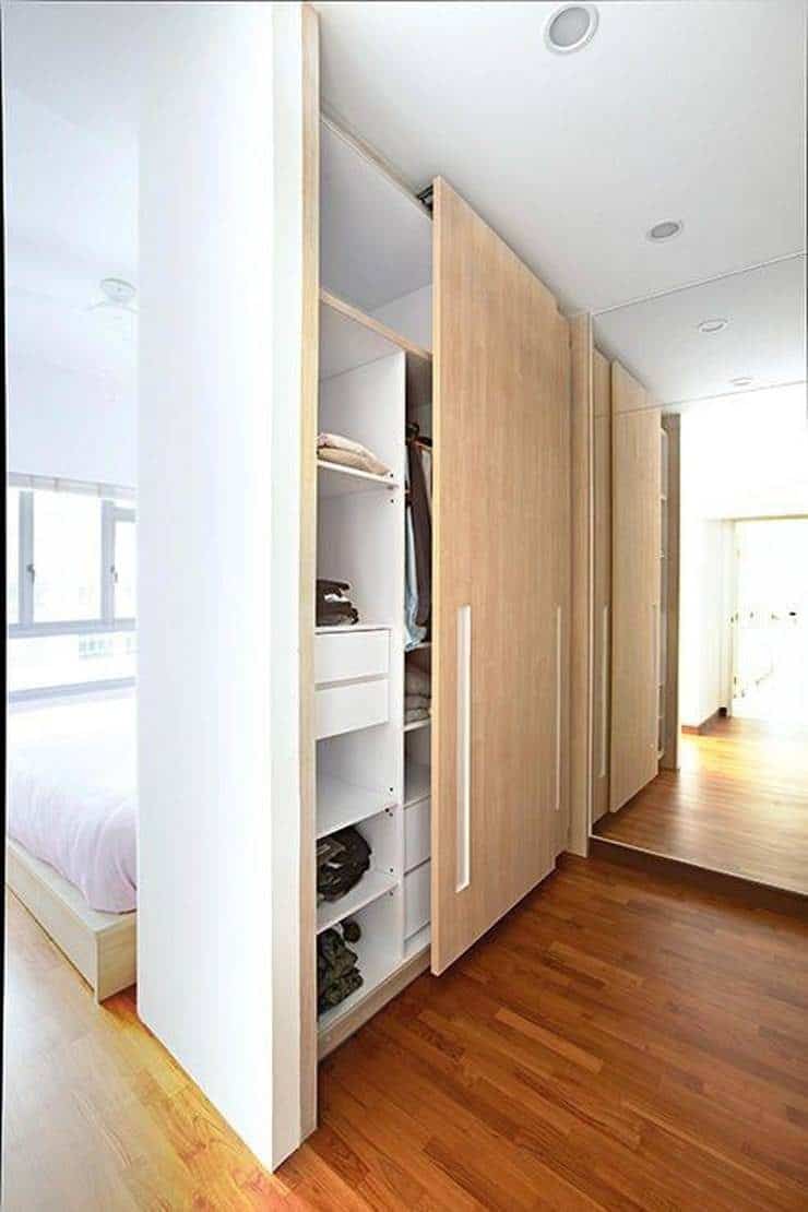 Walk-in wardrobes 