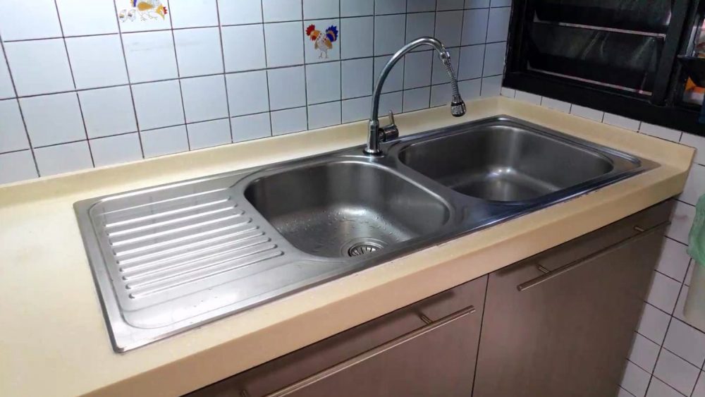 Top-mounted kitchen sink