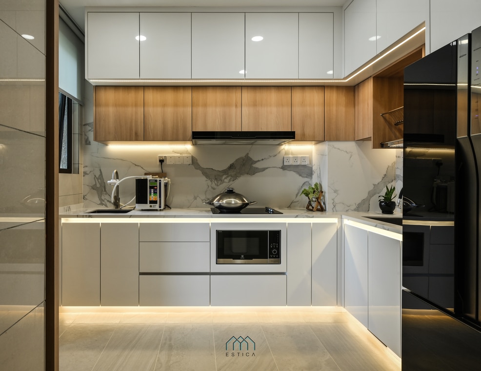 Simple Scandinavian designed kitchen cabinets 
