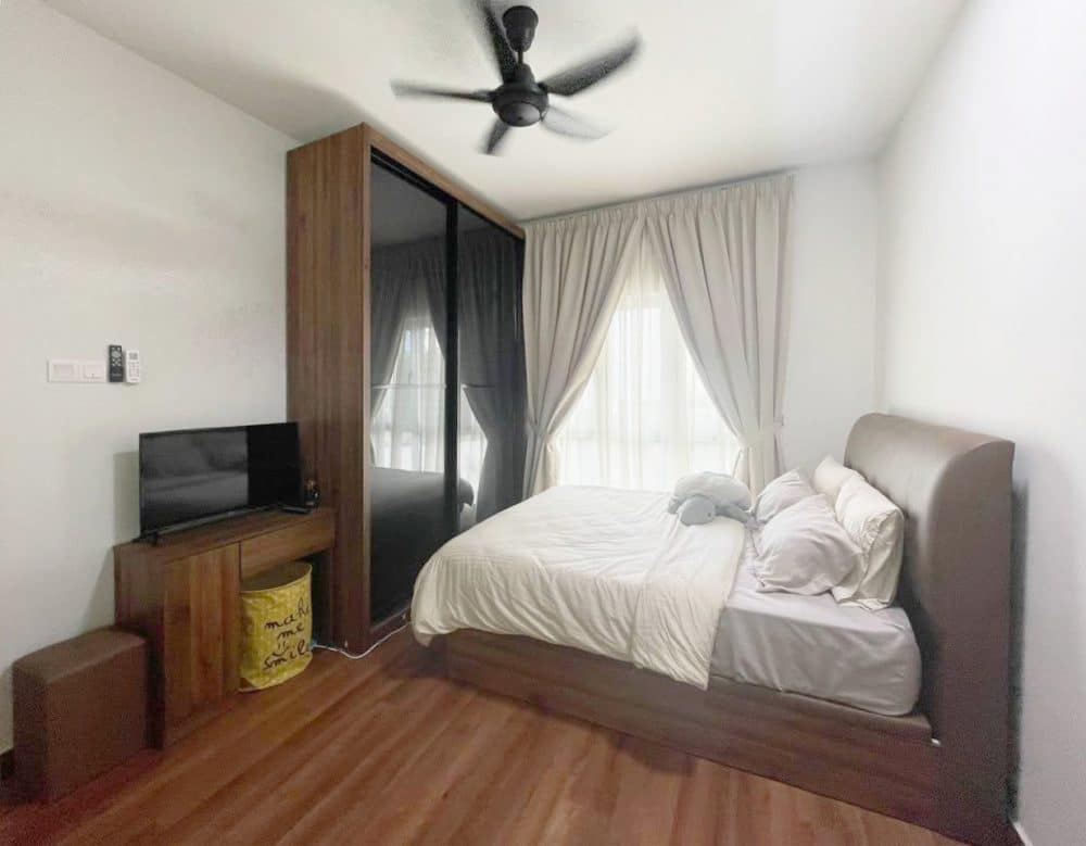 bedroom1